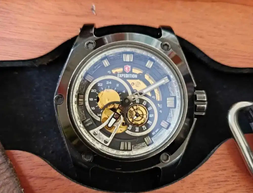 Dijual jam tangan expedition 6679