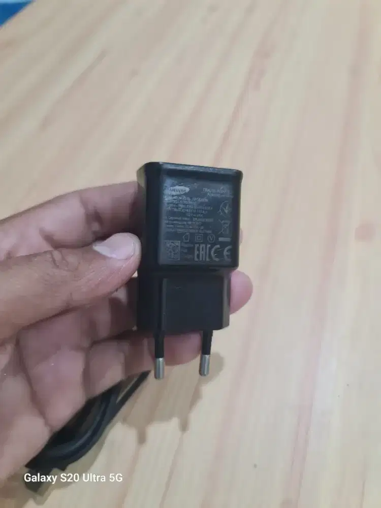 Charger Copotan Samsung Ex Note 9
Made In Vietnam (N401D)