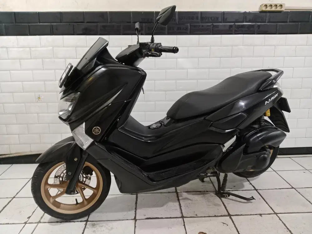 Dijual cepat nmax old non abs 2019 surat lengkap