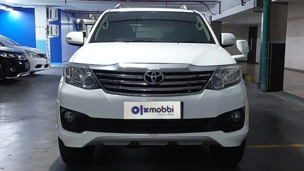 TDP 9,JT Toyota Fortuner 2.7 G TRD Bensin-AT Putih 2013