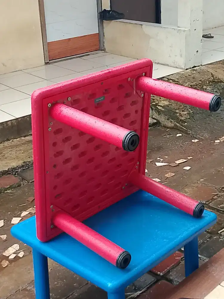 Meja plastik great A