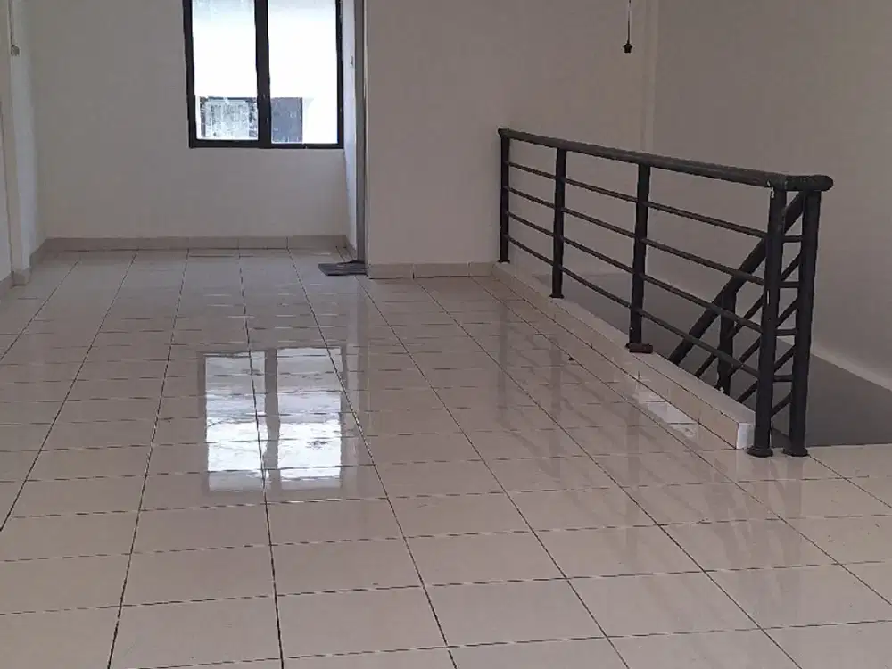 RUKO  2 LANTAI BAGUS BUAT USAHA DAN KANTOR  MNTC LIPPO CIKARANG
