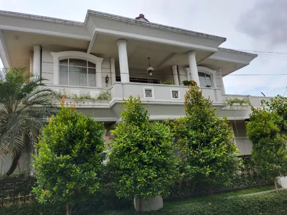 DIJUAL CEPAT RUMAH MEWAH FULL FURNISHED