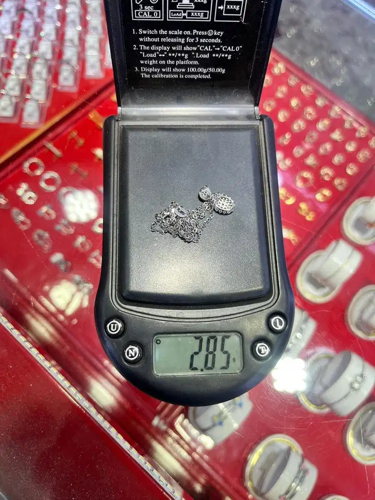 Terima jual beli emas , logam mulia dan berlian tanpa surat