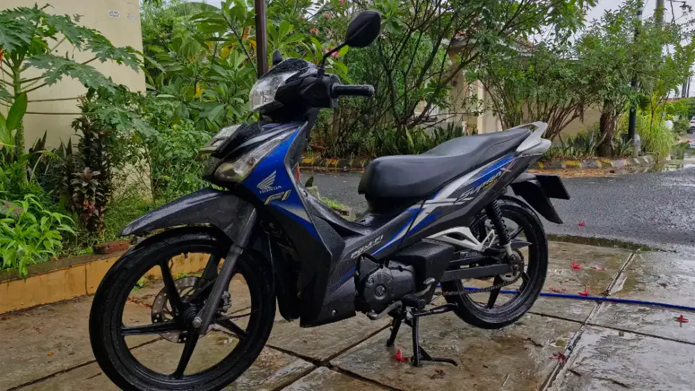 Supra x 125 helm in istimewa