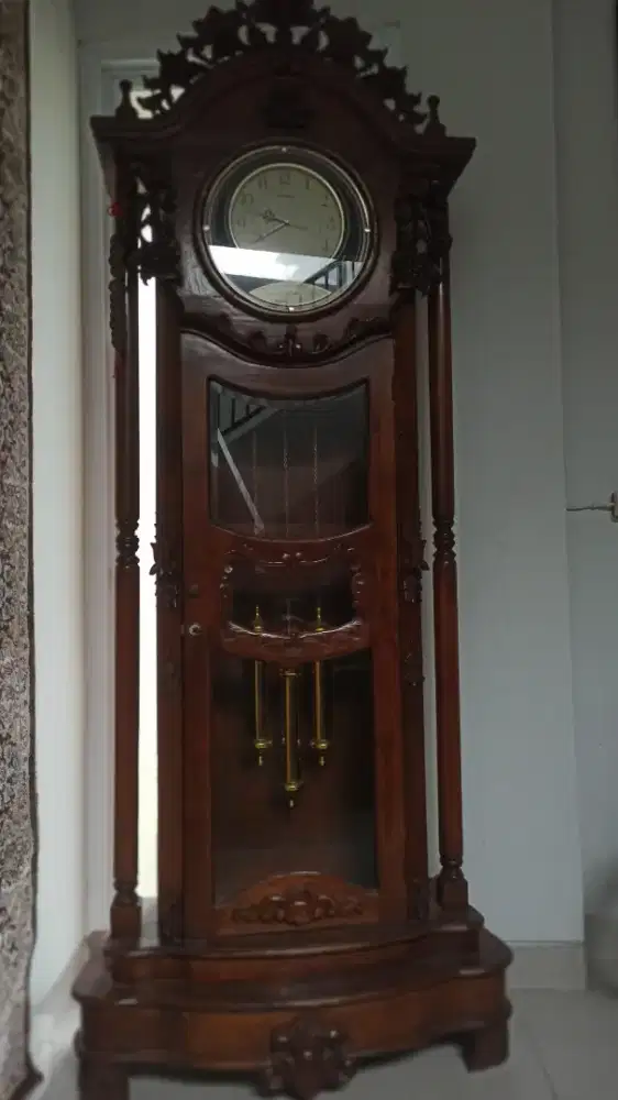 Jam kayu antik (pakai baterai)