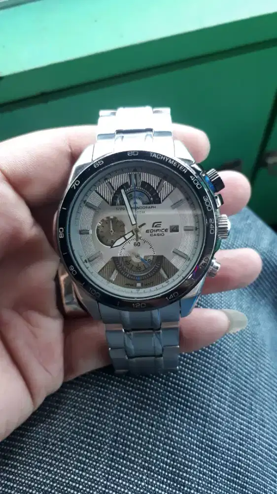 Dijual bu jam tangan pria