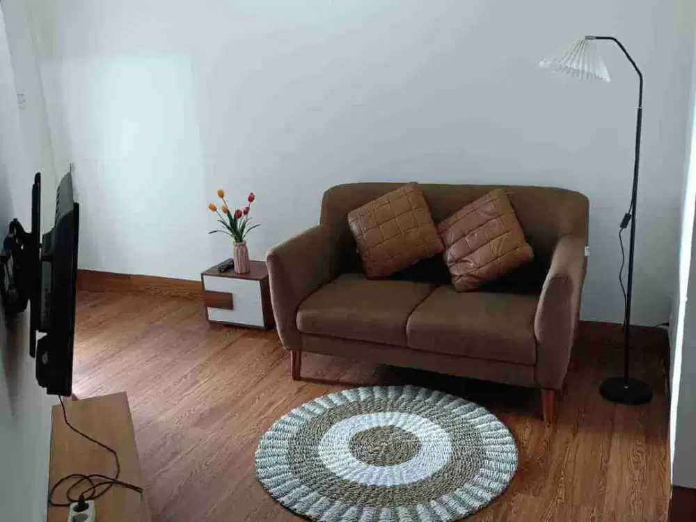 Disewakan Unit Cantik Lengkap Mediterania Garden Residence 1 Kondisi Furnished Tipe 1 BR Dekat Dengan Pusat Pembelanjaan dan Middle Floor