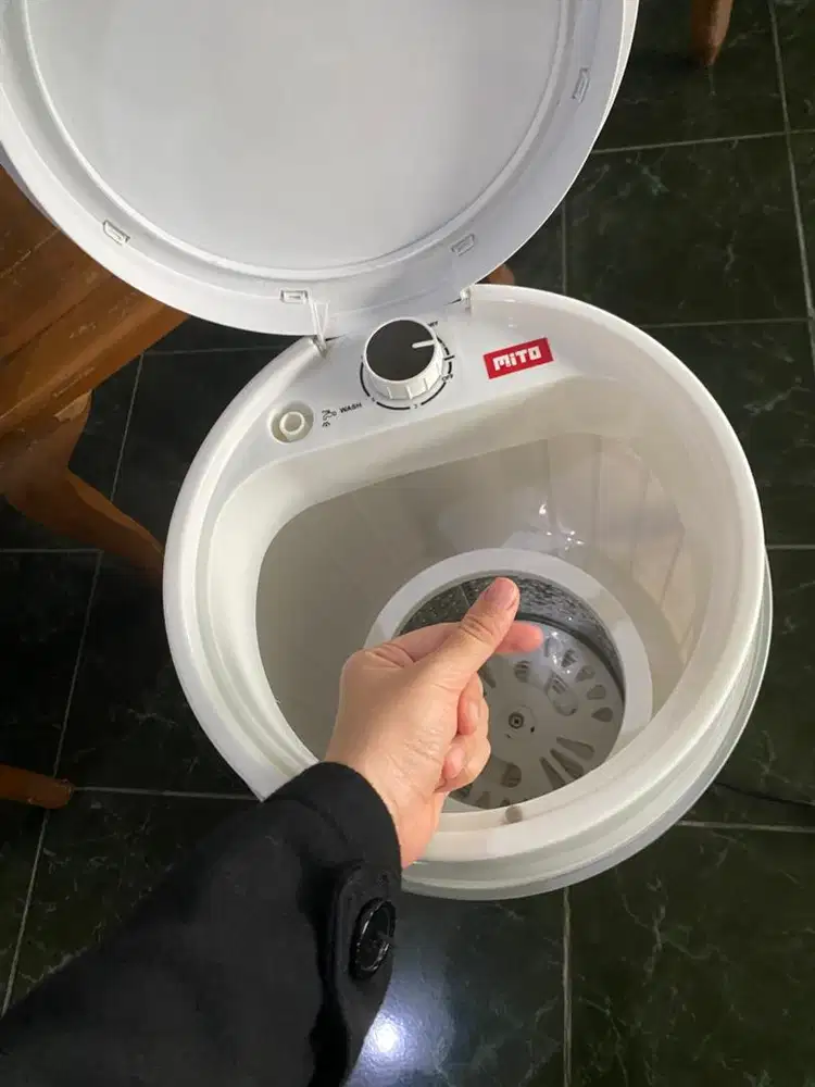 Mito WM1 Mesin Cuci Portable Mini 3,5 Kg