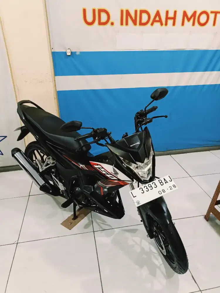 STNK ready HONDA SONIC 150R TAHUN 2023 KM 3000