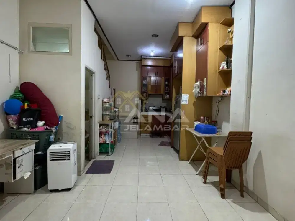 ANA RUMAH ADEM TERAWAT UK 4X15M DI KOMP KAVLING POLRI JELAMBAR