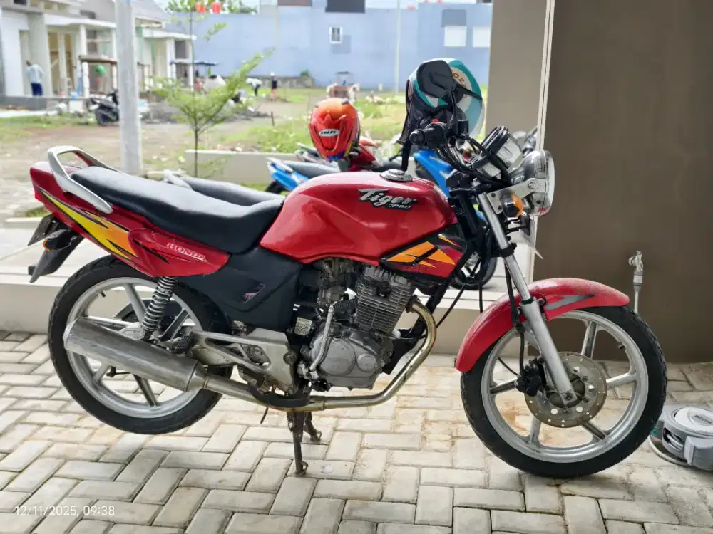 DIJUAL MOTOR HONDA TIGER
