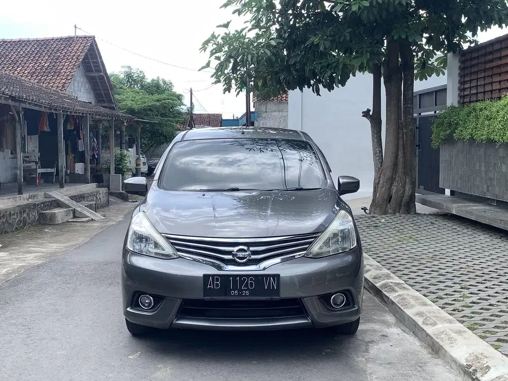Nissan Grand Livina Sv Metik 2015 Garansi Mesin Transmisi 1 Th