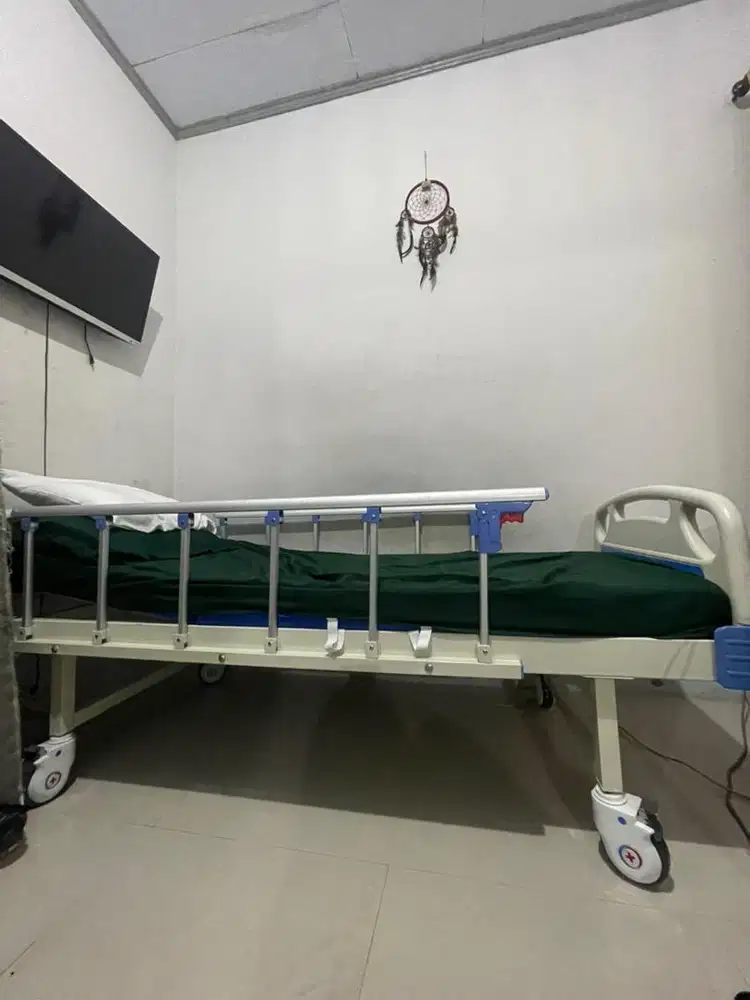 Ranjang bed rumah sakit matras skoliosis bekas seperti baru paramount