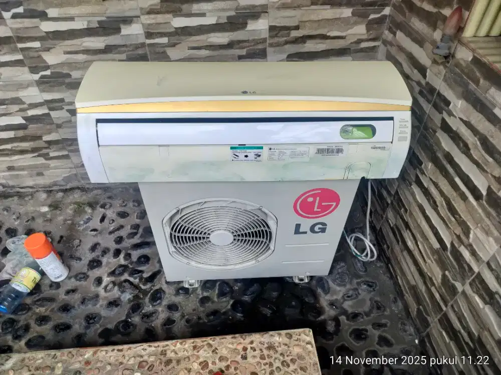 AC LG 1/2 PK, kondisi baik, instal tambah sedikit freon langsung On