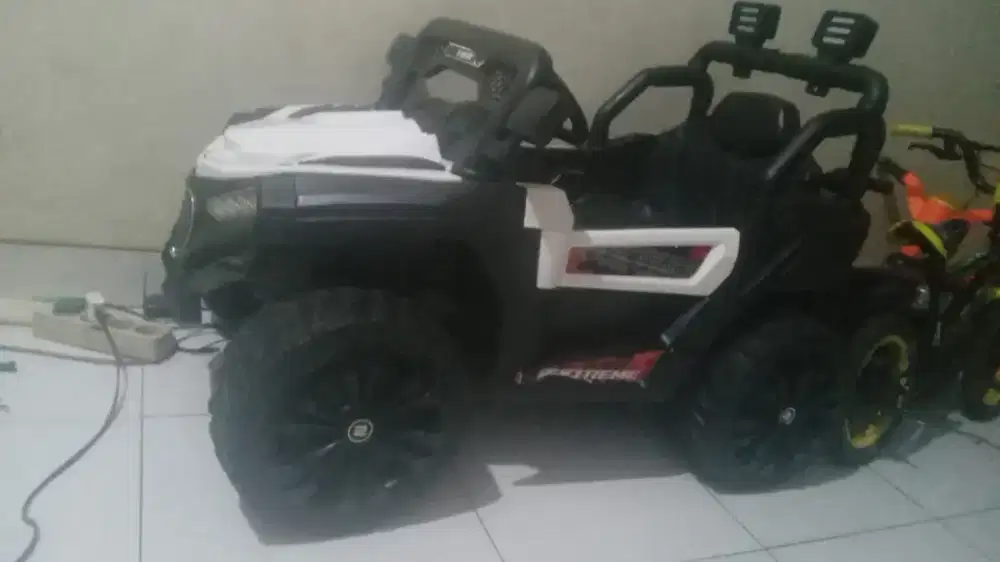 Dijual mobilan remot