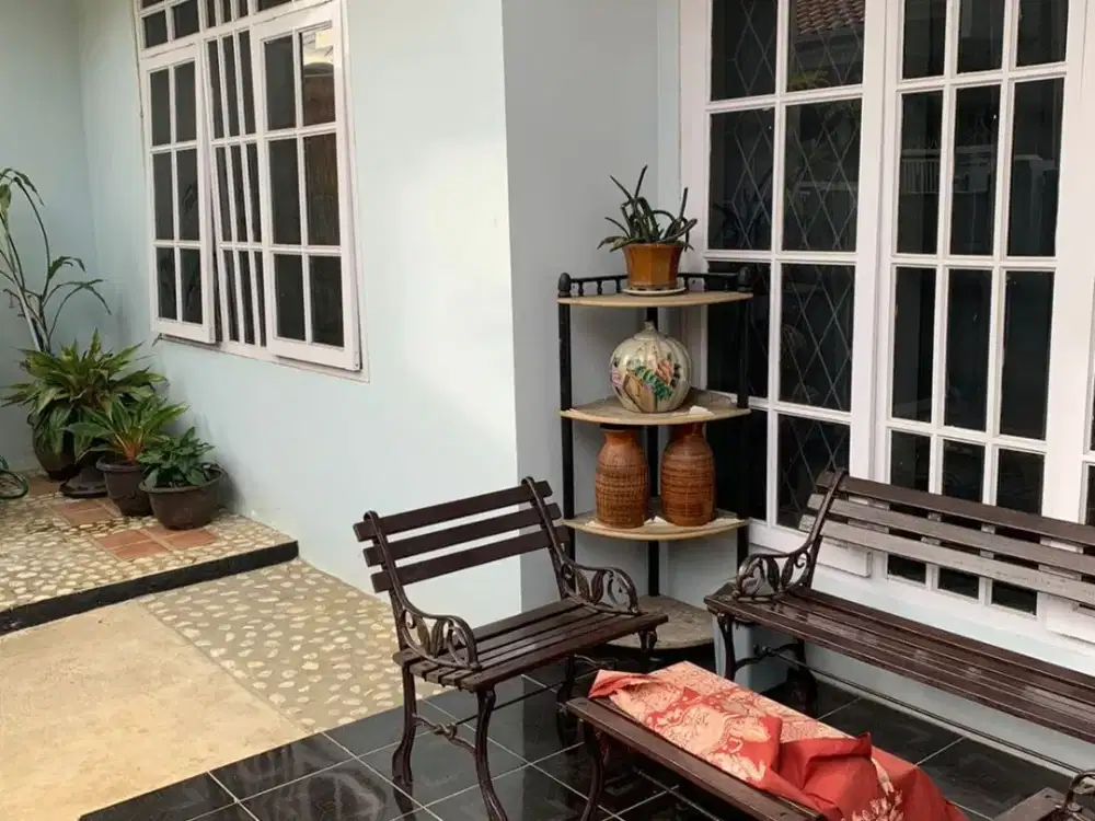 Dijual murah rumah di komplek margahayu raya kota bandung