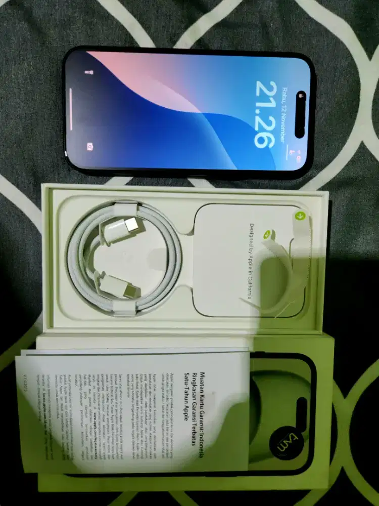 Iphone 15 Black 128 Gb Ibox resmi like new CC 19