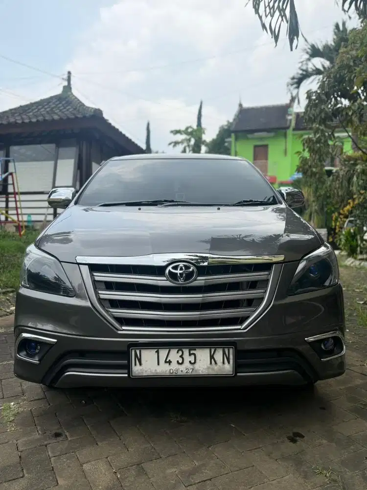 Toyota Kijang Innova 2015 Bensin