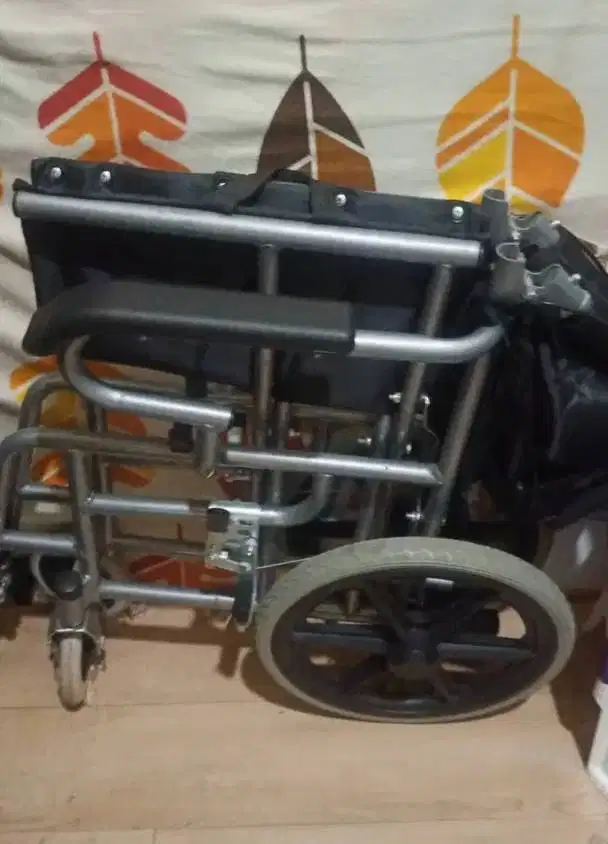 Kursi Roda Second Seperti Baru