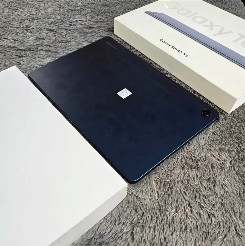 Samsung Tab A9 Plus 5G navy blue