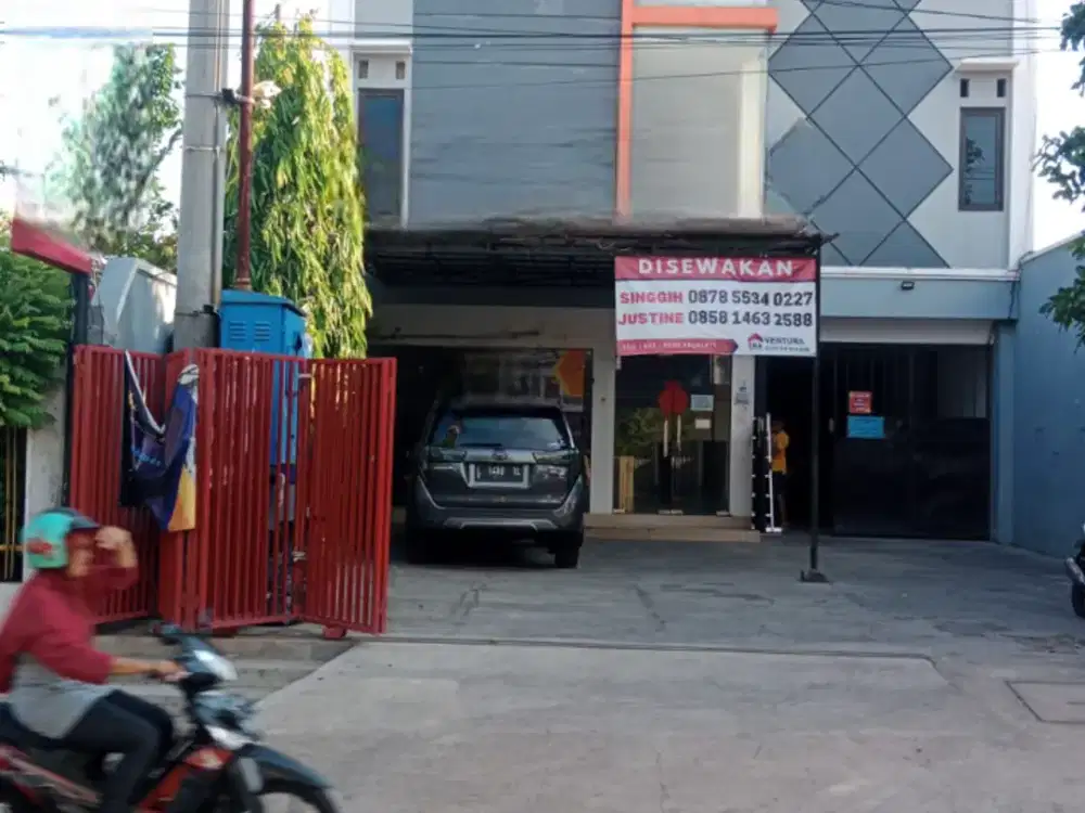 Disewakan Ruko Komersial di SURABAYA PUSAT/TENGAH KOTA daerah Petemon dekat Pacuan Kuda