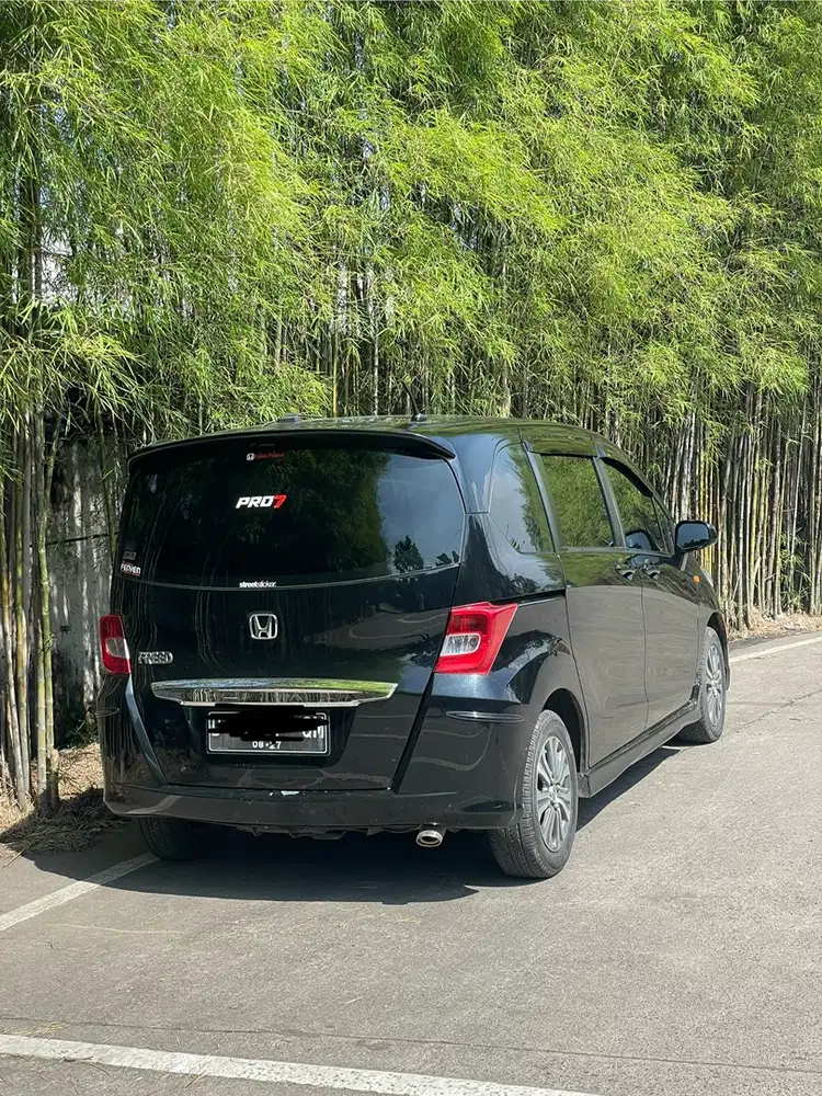 Honda Freed 2012 Bensin