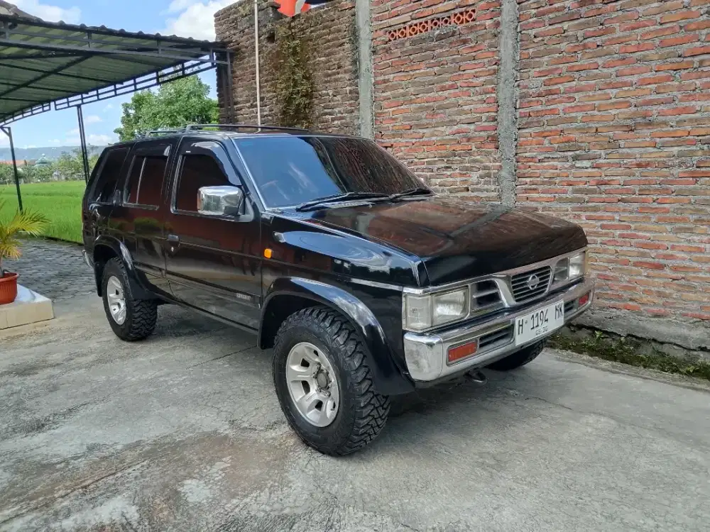 Nissan Terrano 2.4 Spirit Bensin-MT 2002