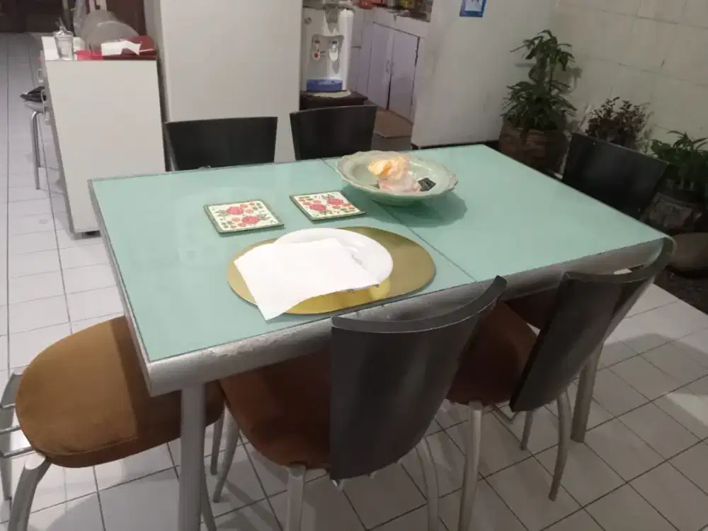 Dijual cepat meja makan set mewah