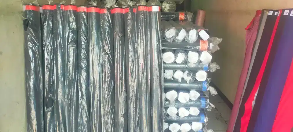 TAPETA PURING PLAT MERAH DAN BIRU