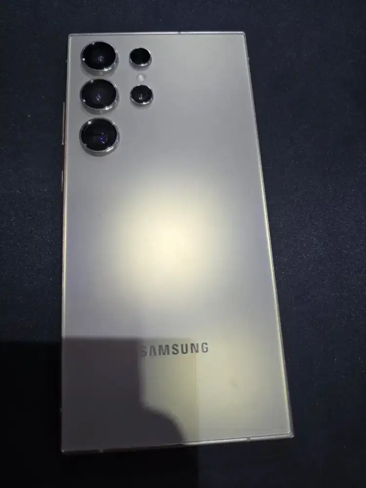 Samsung s24 Ultra 12 / 256 GB fullset