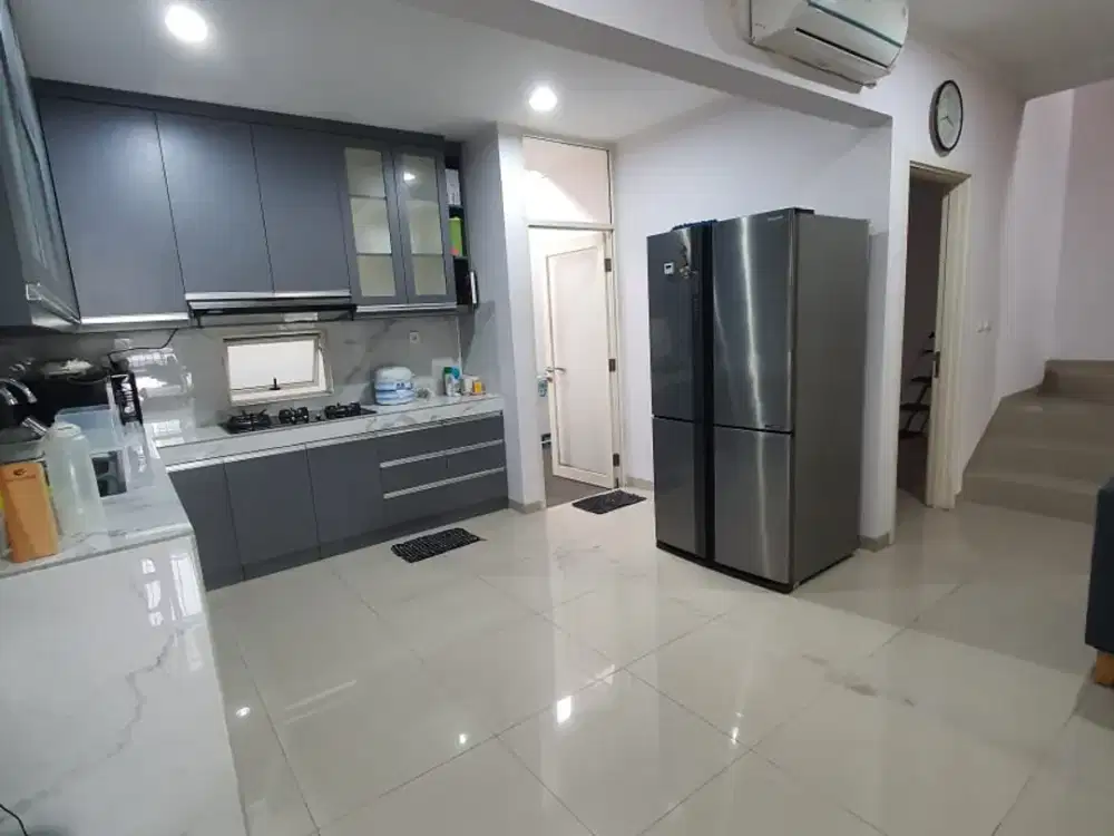 DIJUAL RUMAH FULL FURNISHED HARGA DIBAWAH PPJB SUVARNA SUTERA