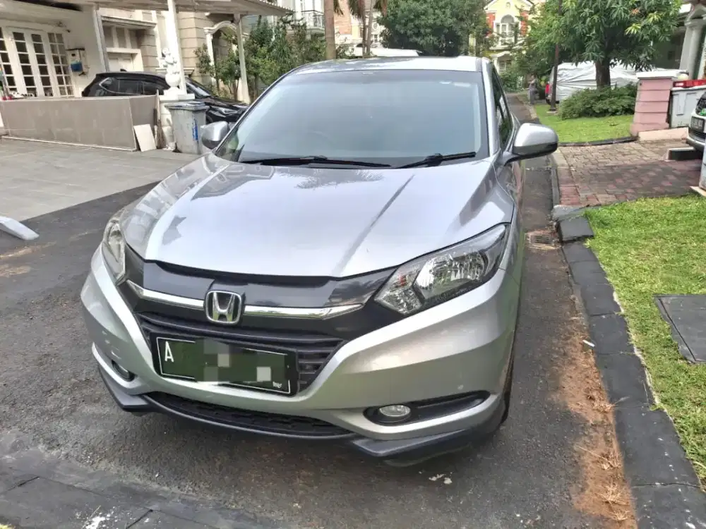 Honda HR-V 1.5 E CVT 2017 Silver - KM Rendah