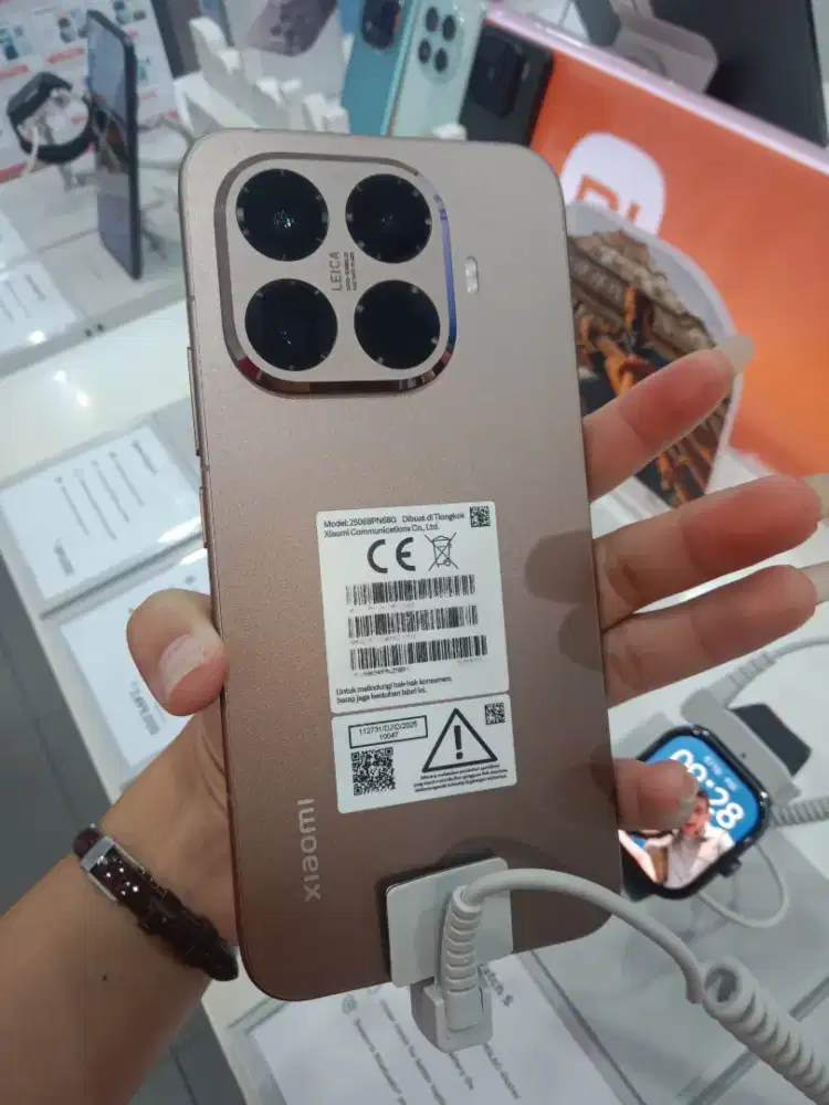 Xiomi 15T Pro ram 12/512GB dan  12/1TB