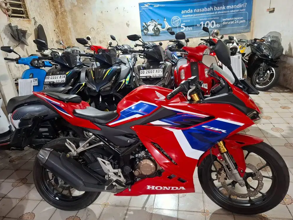 Honda cbr 150 R 2024 merah