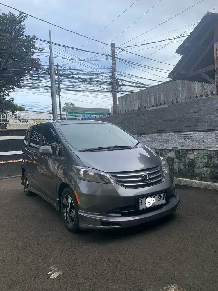 Honda Freed 2010 Bensin