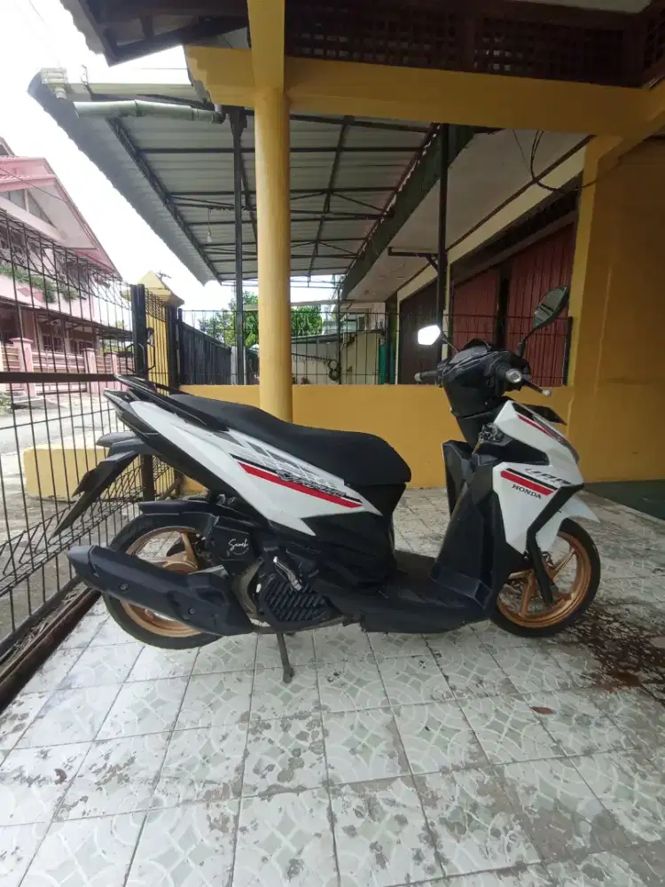 DIJUAL VARIO 125 LED OLD