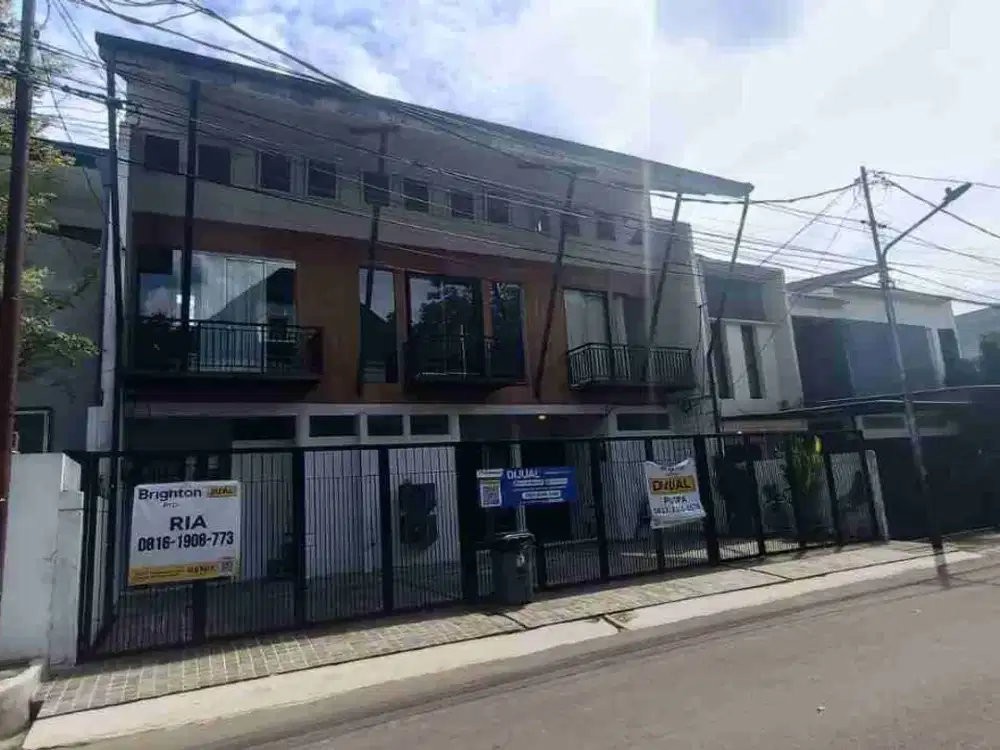 Rumah Strategis di Komp RSPP Jl Zamrud II Cilandak Jakarta Selatan