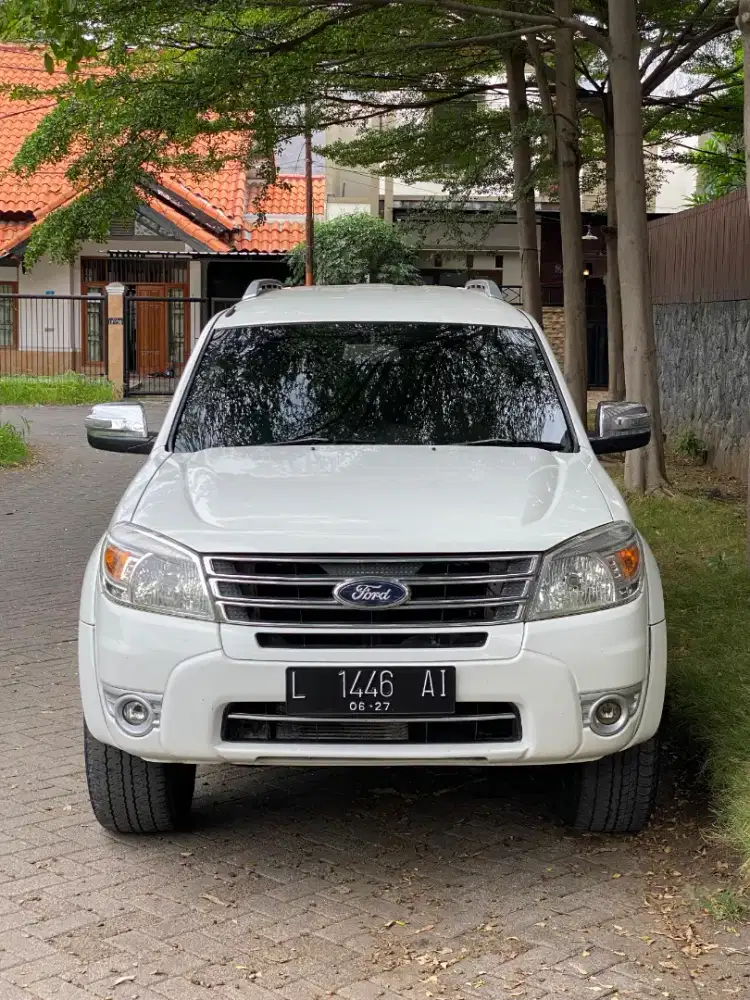 Everest 2.5 XLT 4x4 Manual 2012