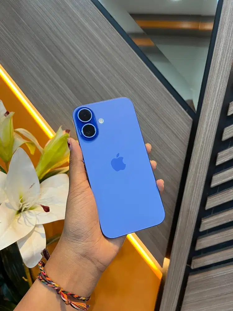 iphone 16 128 ultramarine