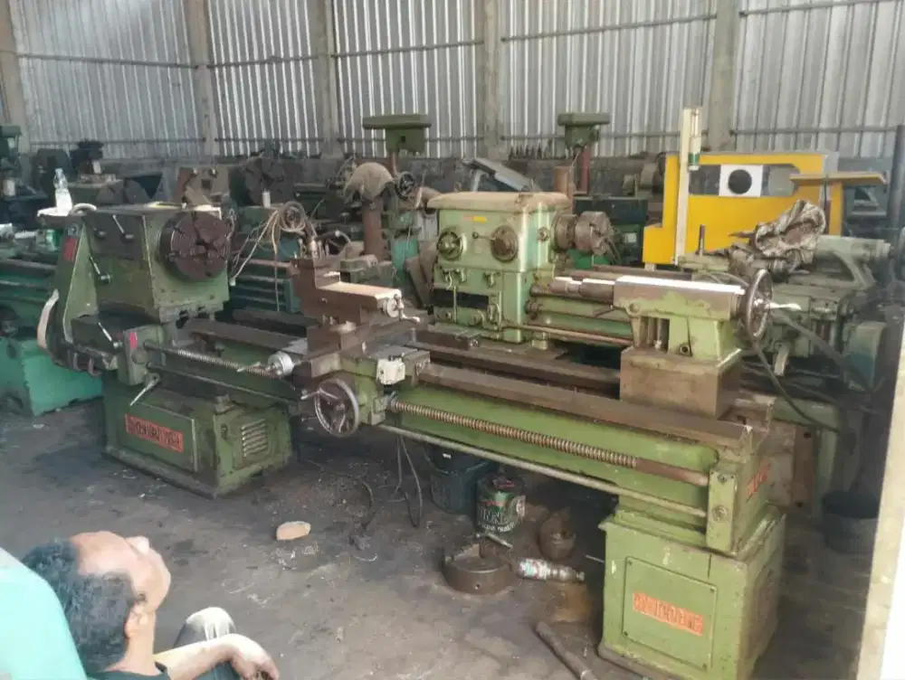 MESIN BUBUT TAIWAN CHIEN YEH