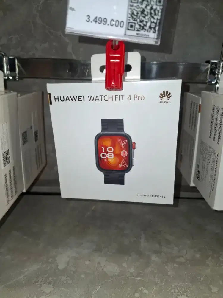 Huawei Smart watch Fit4 Pro + Free streep