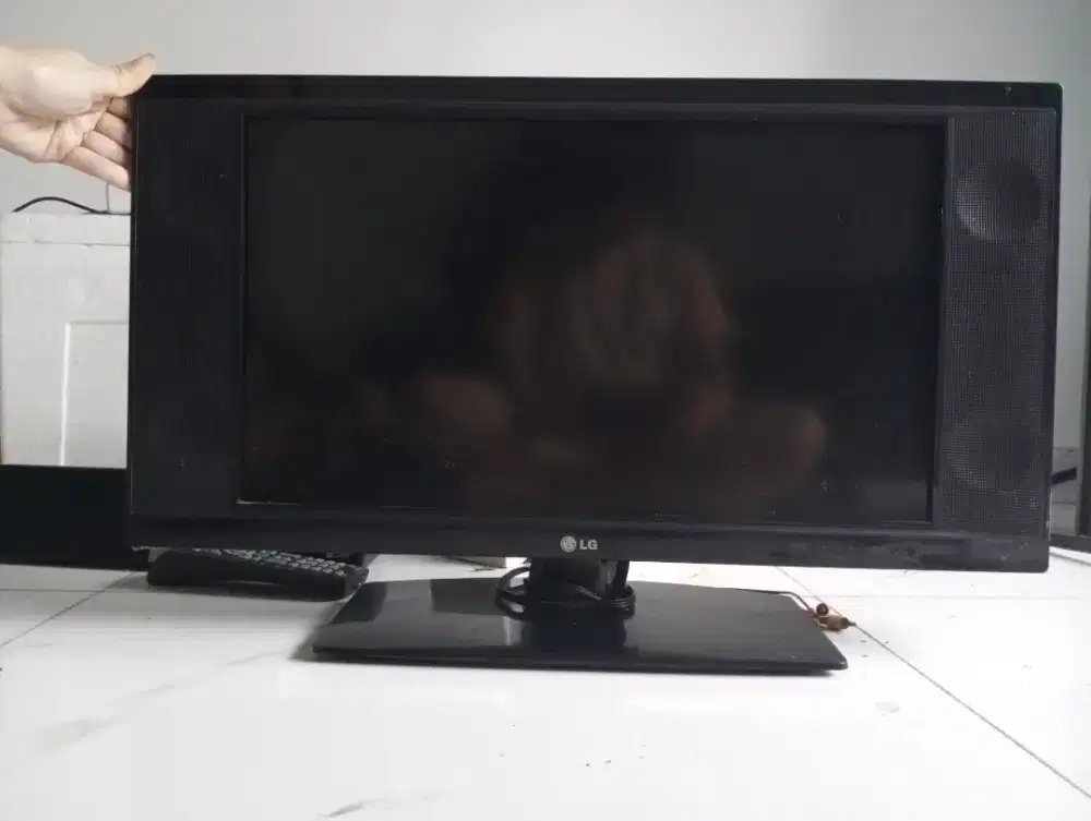 TV monitor LCD LG 22LK230 22 inch