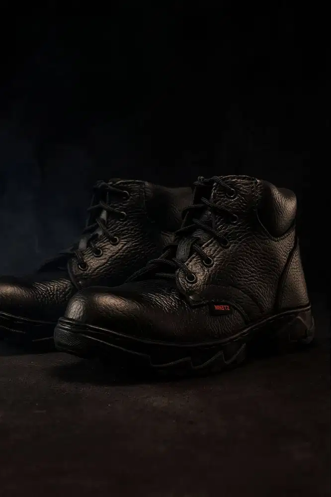 Prioritas Safety shoes Pangkal Pinang