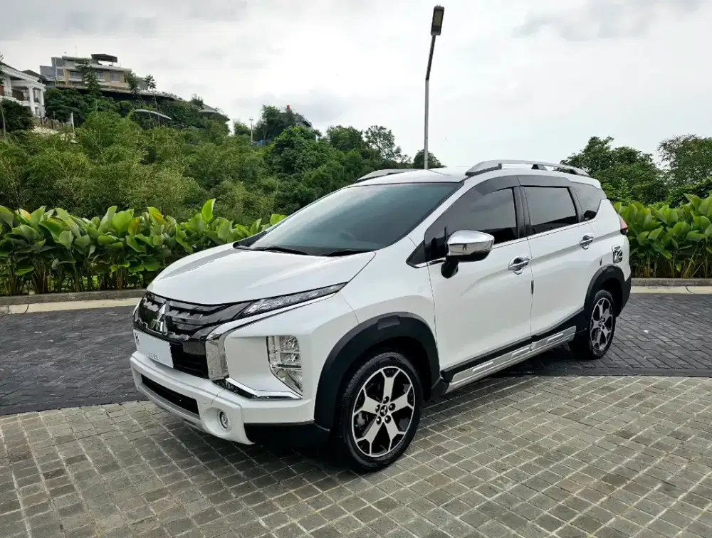 (DP 38JT) XPANDER CROSS AT 2019 ISTIMEWA