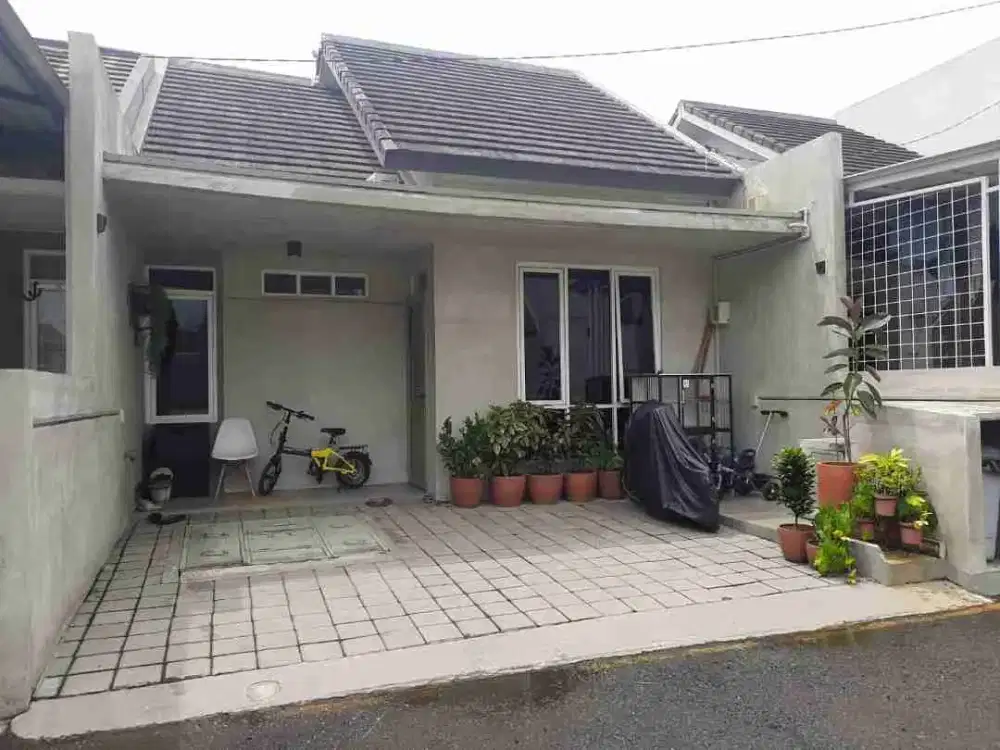 Dijual Rumah Nyaman Siap Huni 
Komplek De Fatmawati
Meruyung Limo Depok