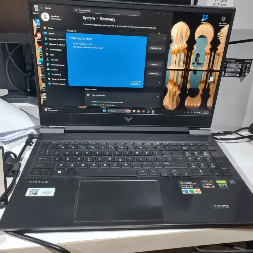 HP Victus 16 Gaming RTX 3060 Ryzen 5 RAM 8/512GB