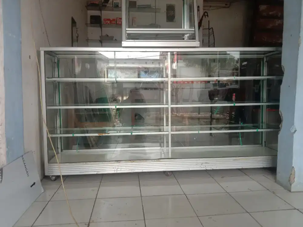 kaca etalase second