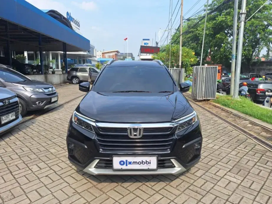 LOW DP Honda BR-V 1.5 Prestige Bensin-AT 2023 0CE