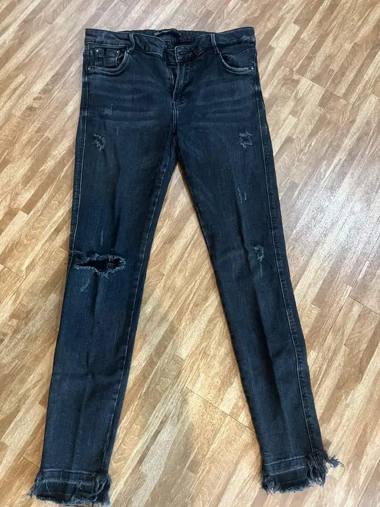 ZARA JEANS SLIM FIT (kondisi like new)